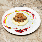 Томленая Говяжья грудинка с карт пюре