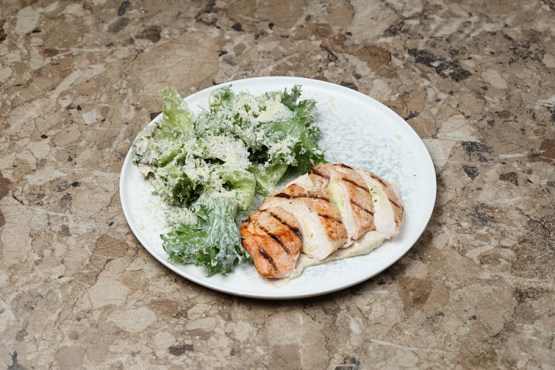 Куриная Грудка с Листьями салата 