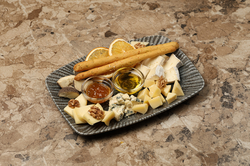 Сырная тарелка